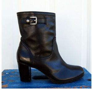 ANNE Klein ankle boots